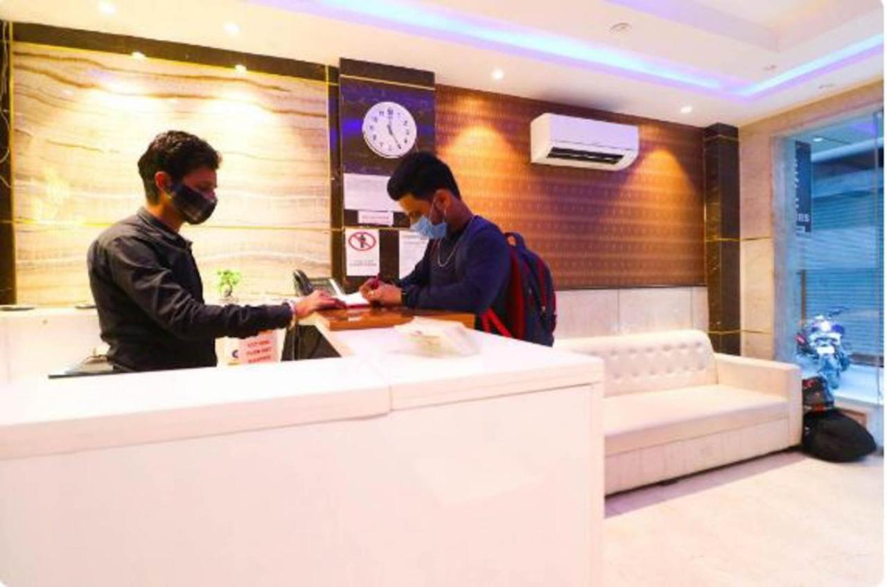 Wowstops-Clark Near Delhi Airport Hotel New Delhi Bagian luar foto