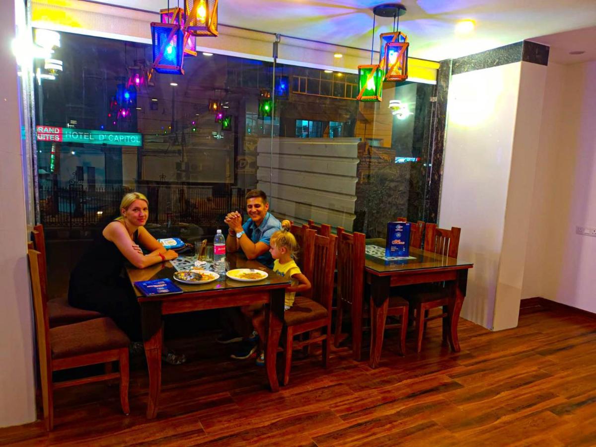 Wowstops-Clark Near Delhi Airport Hotel New Delhi Bagian luar foto